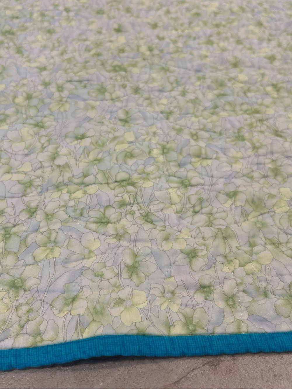 Handmade 12 Block Sampler Quilt - Picture 5 of 5